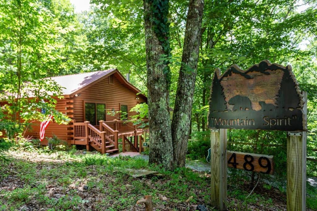 Mountain Spirit Cabin - Fireplace And Hot Tub Villa Blue Ridge Esterno foto