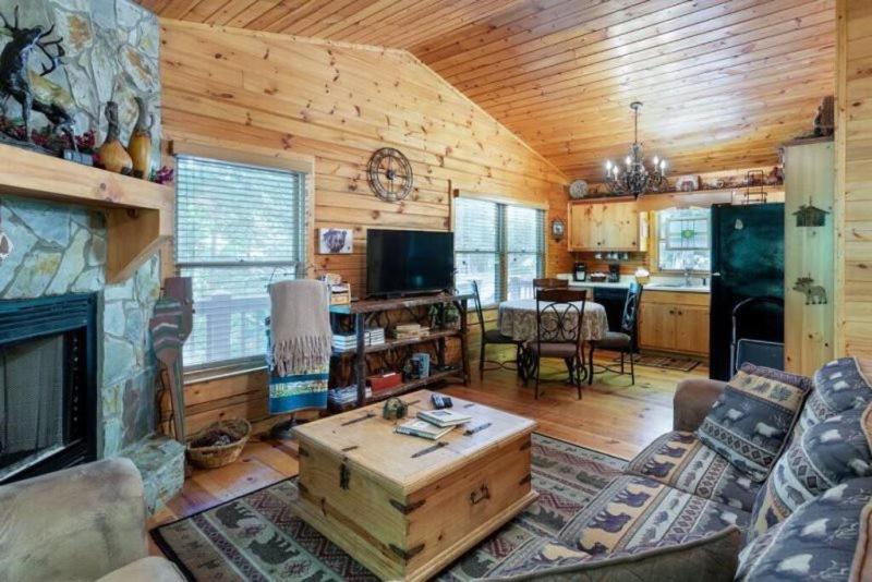 Mountain Spirit Cabin - Fireplace And Hot Tub Villa Blue Ridge Esterno foto