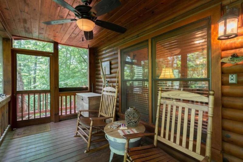 Mountain Spirit Cabin - Fireplace And Hot Tub Villa Blue Ridge Esterno foto