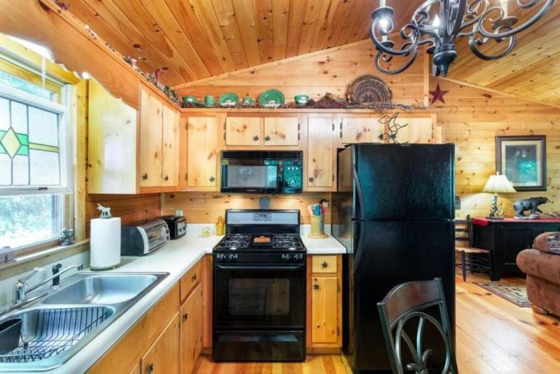 Mountain Spirit Cabin - Fireplace And Hot Tub Villa Blue Ridge Esterno foto