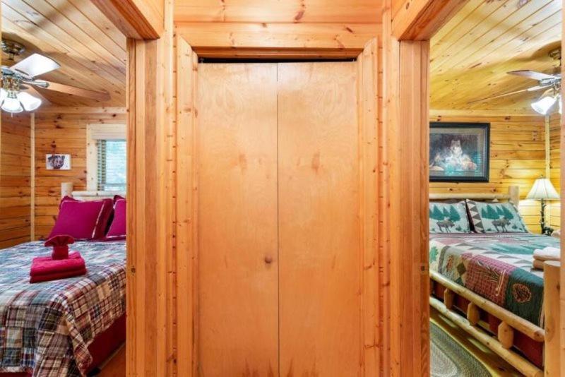 Mountain Spirit Cabin - Fireplace And Hot Tub Villa Blue Ridge Esterno foto