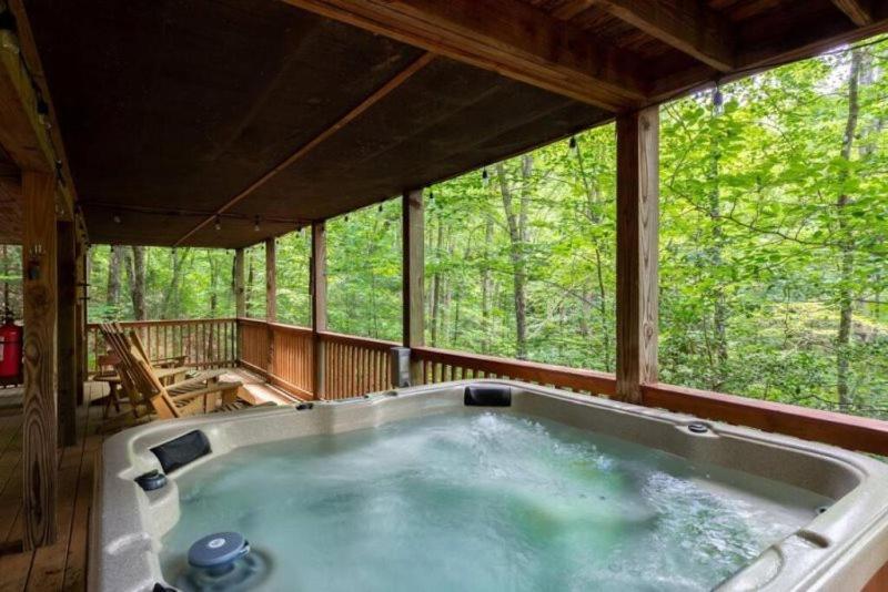 Mountain Spirit Cabin - Fireplace And Hot Tub Villa Blue Ridge Esterno foto