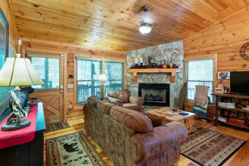 Mountain Spirit Cabin - Fireplace And Hot Tub Villa Blue Ridge Esterno foto